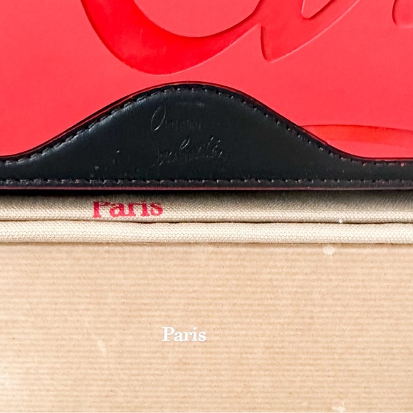 Sold! Christian Louboutin Degrade Loubinthesky East West Cabata Black Red Tote - Picture 5 of 11